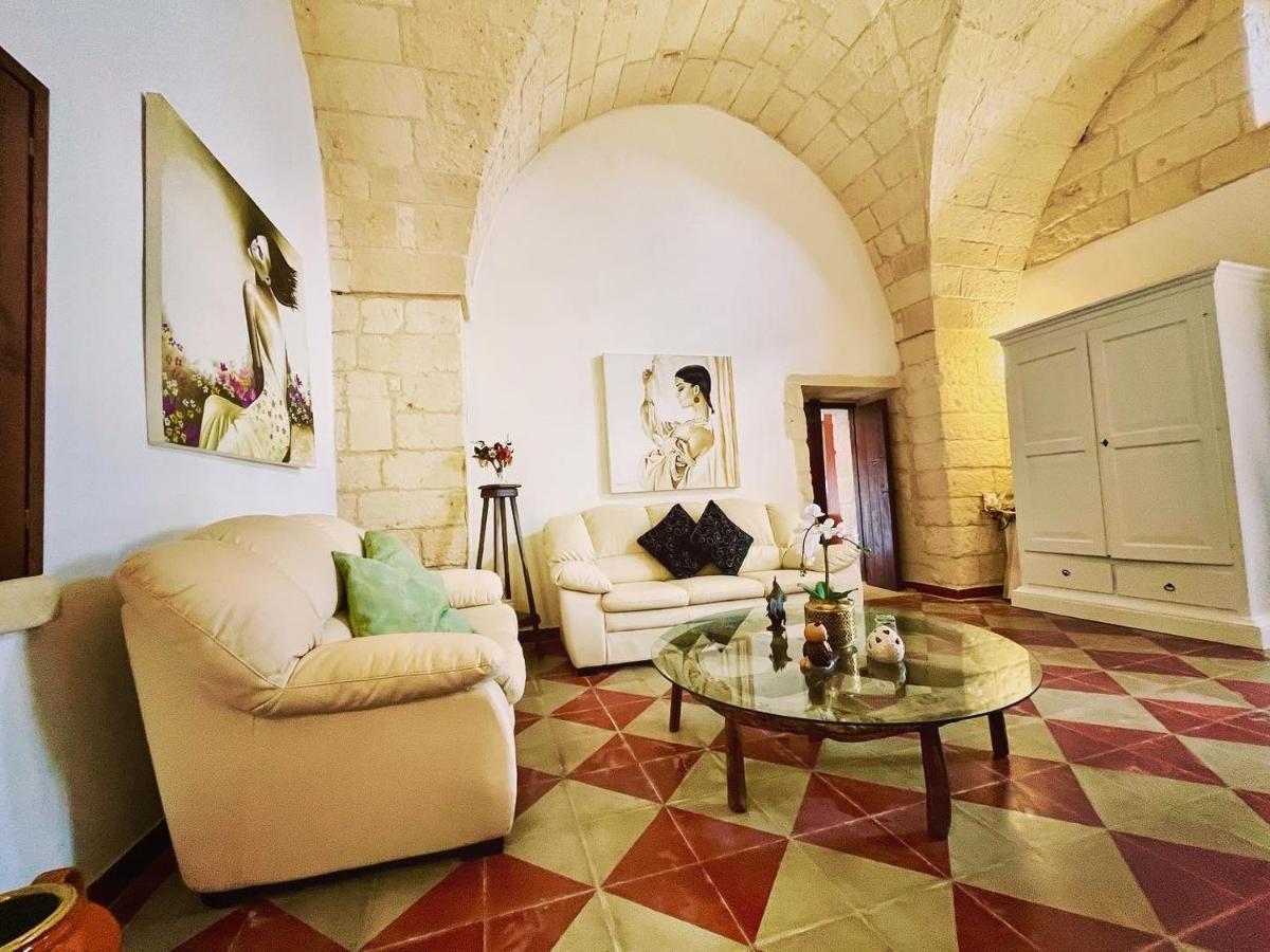 Agriturismo Masseria Costarella Borgagne Exterior photo