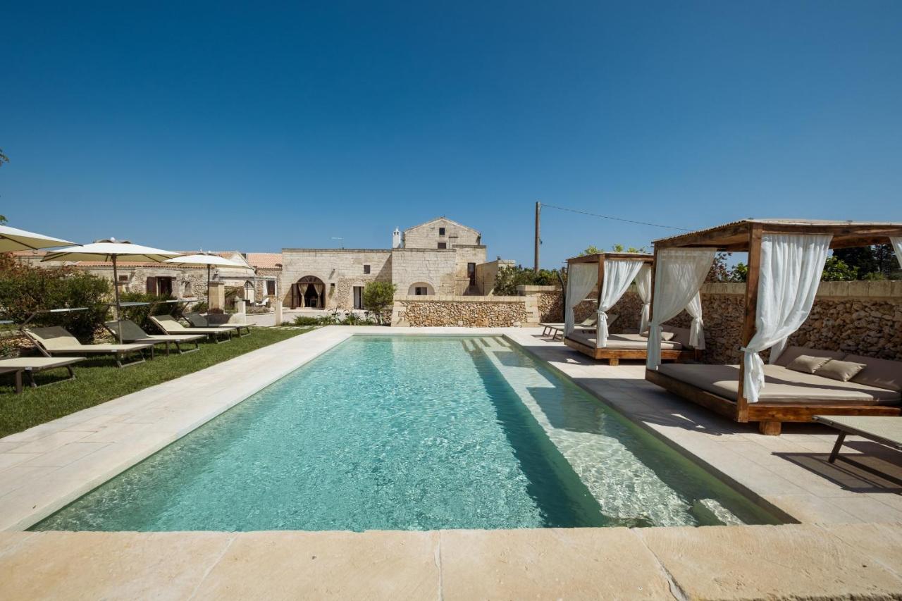 Agriturismo Masseria Costarella Borgagne Exterior photo