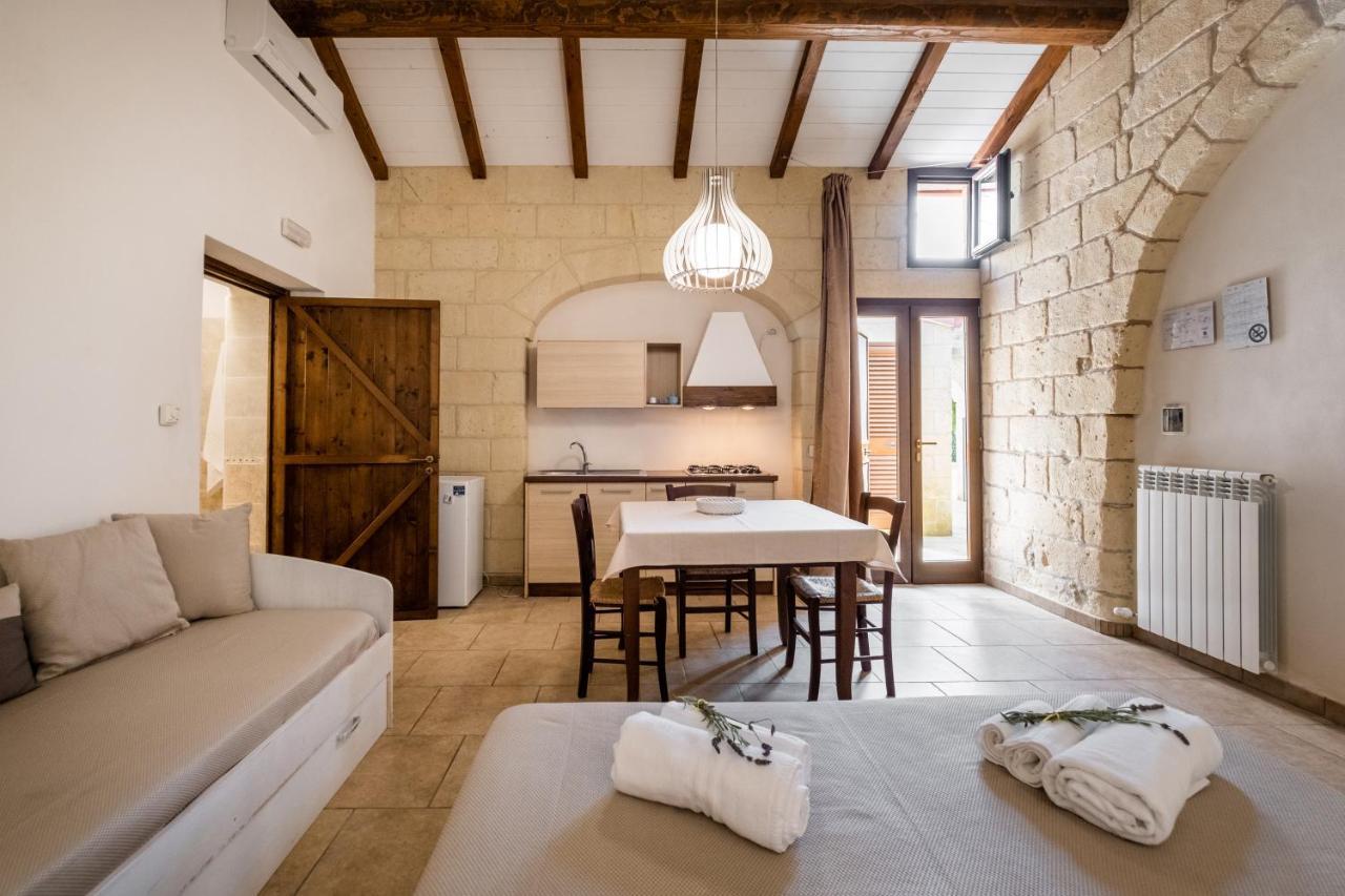 Agriturismo Masseria Costarella Borgagne Exterior photo