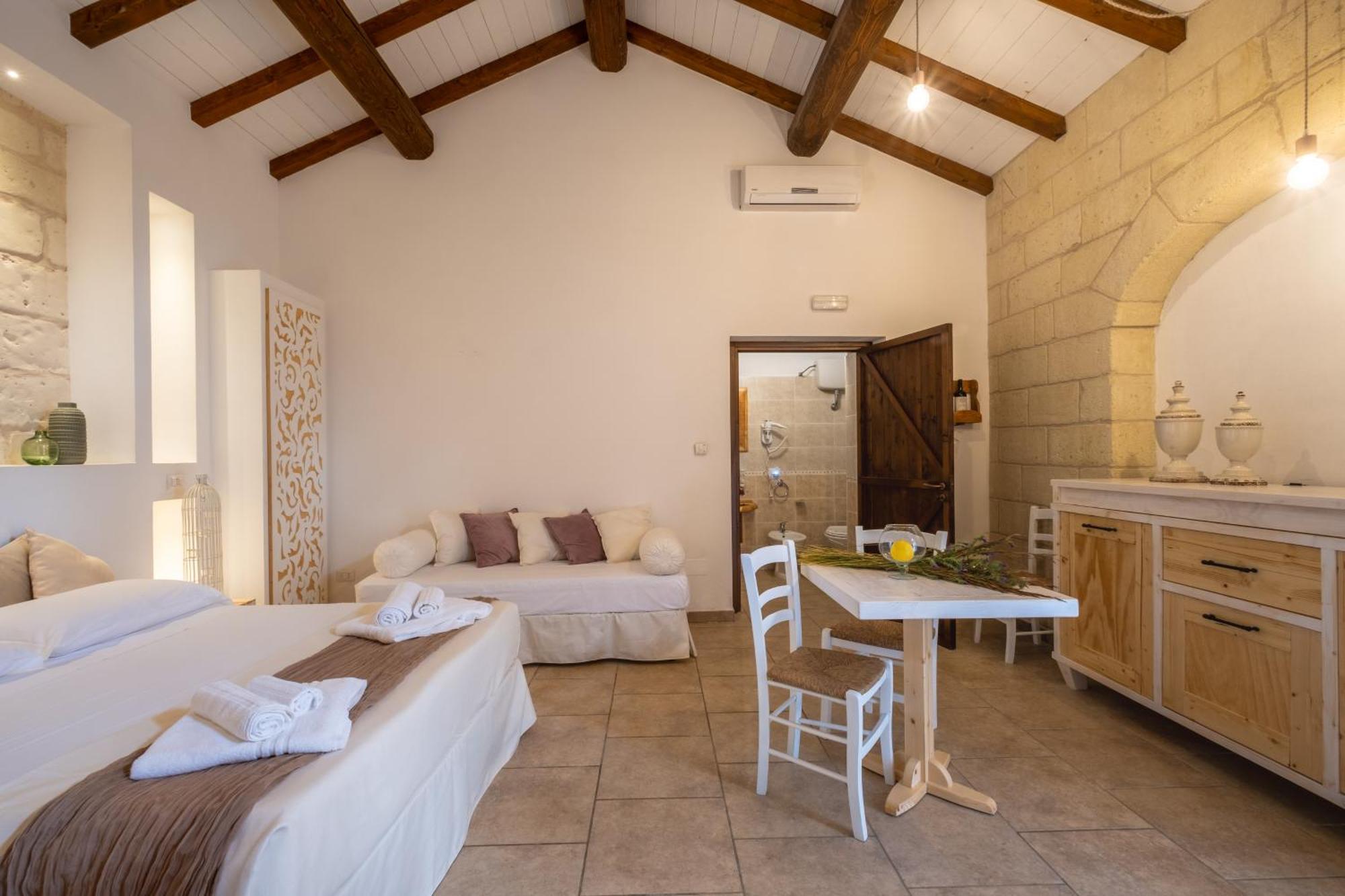 Agriturismo Masseria Costarella Borgagne Exterior photo